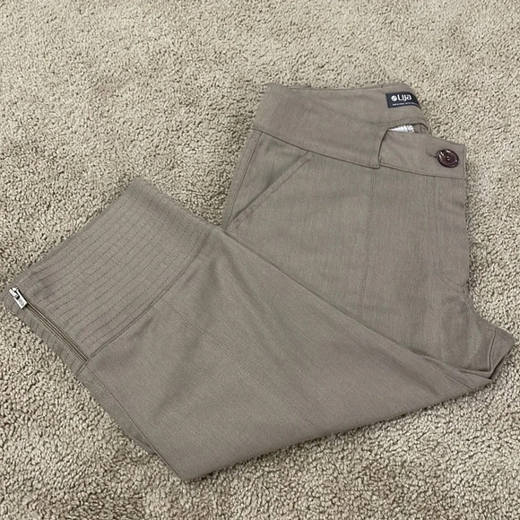 Women's LIJA Gray Tan Golf Pants Size 2 Made in Canada - Picture 3 of 8